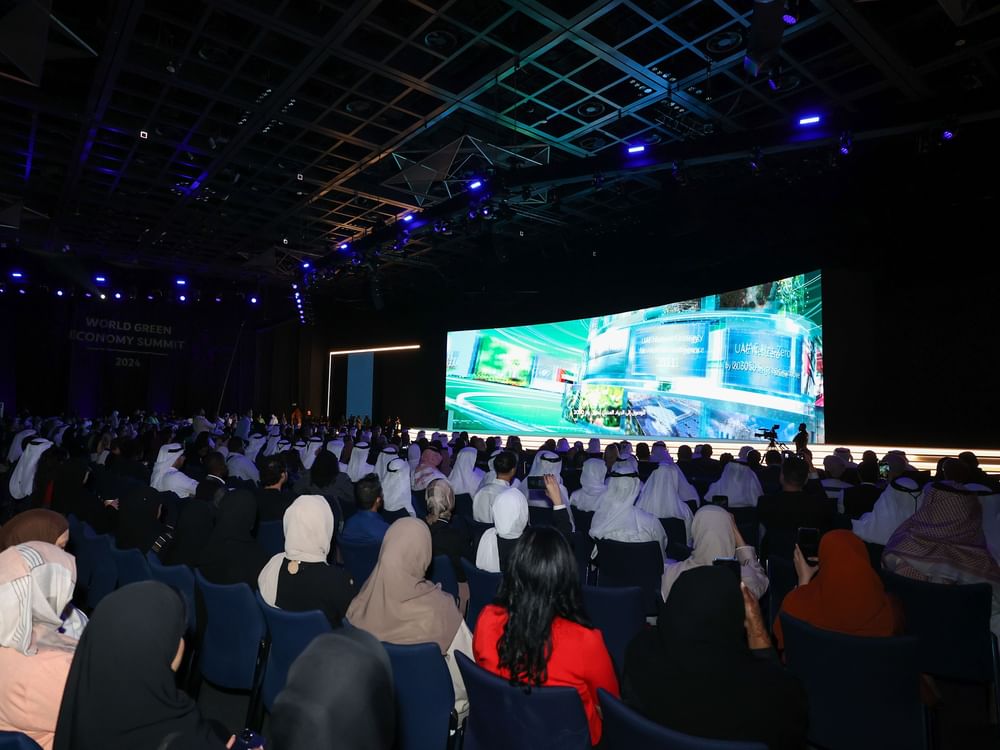 القمة العالمية للاقتصاد الأخضر تبحث تعزيز التحول عبر بنية تحتية مستدامة للطاقة