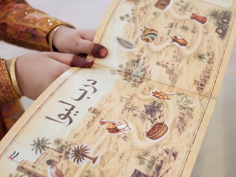 "درب ليوا".. مبادرة تفاعلية لجامعة الإمارات في "ليوا للرطب"