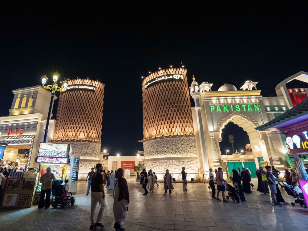 انطلاق جناح 971 من المجتمع بمشاركة 37 مشروعاً وطنياً في القرية العالمية