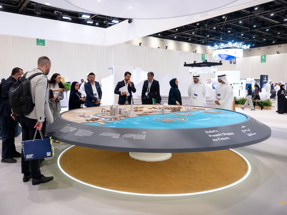 جناح حكومة دبي يقدم صورة بانورامية عن نجاح دبي لتكون المدينة الأفضل والأجمل في العالم  