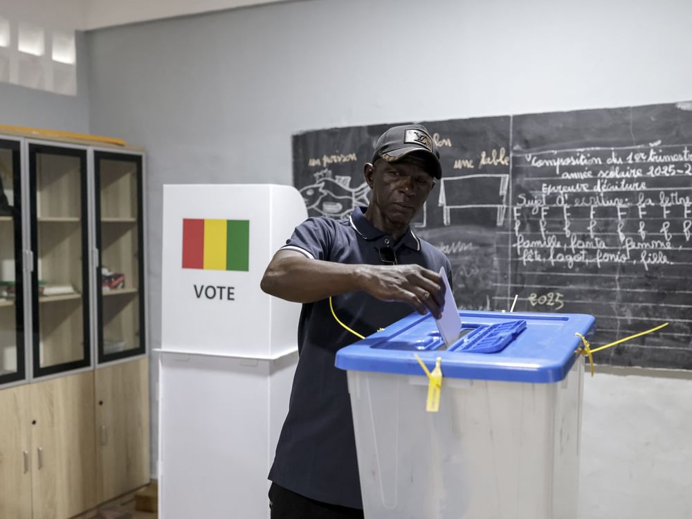 Nine candidates compete in Guinea presidential election