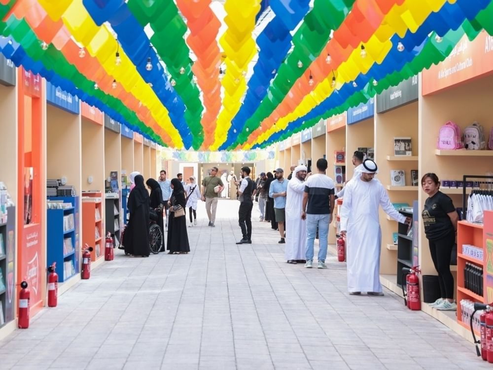ناشرون: التكنولوجيا تخدم صناعة النشر وتؤسس جيلا جديدا من القراء