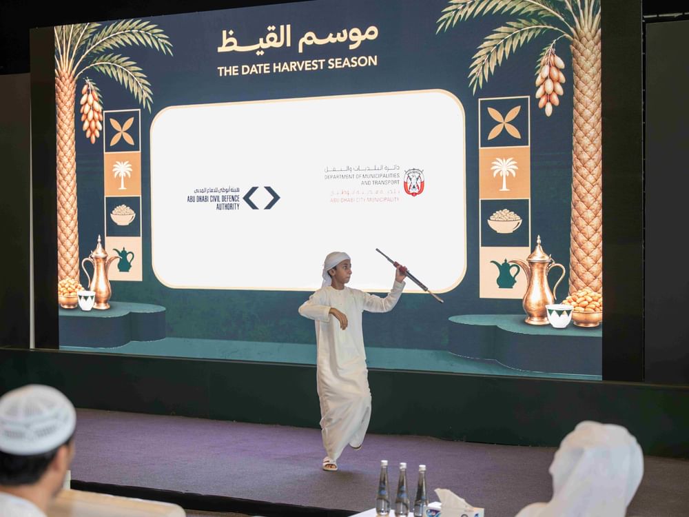 بلدية أبوظبي تستقطب 16 ألف زائر في فعاليات موسم القيظ التراثية