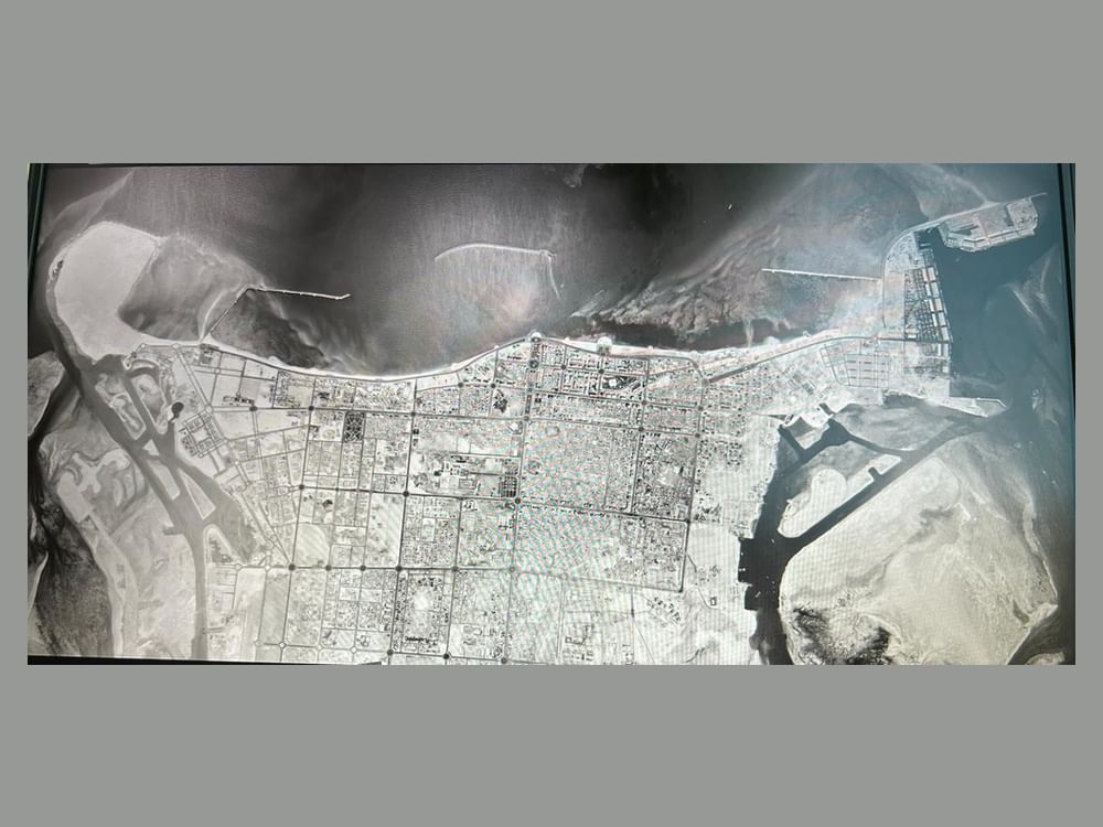  الأرشيف والمكتبة الوطنية يكشف عن أرشيف جوي نادر يوثق مسيرة التحول في دولة الإمارات 