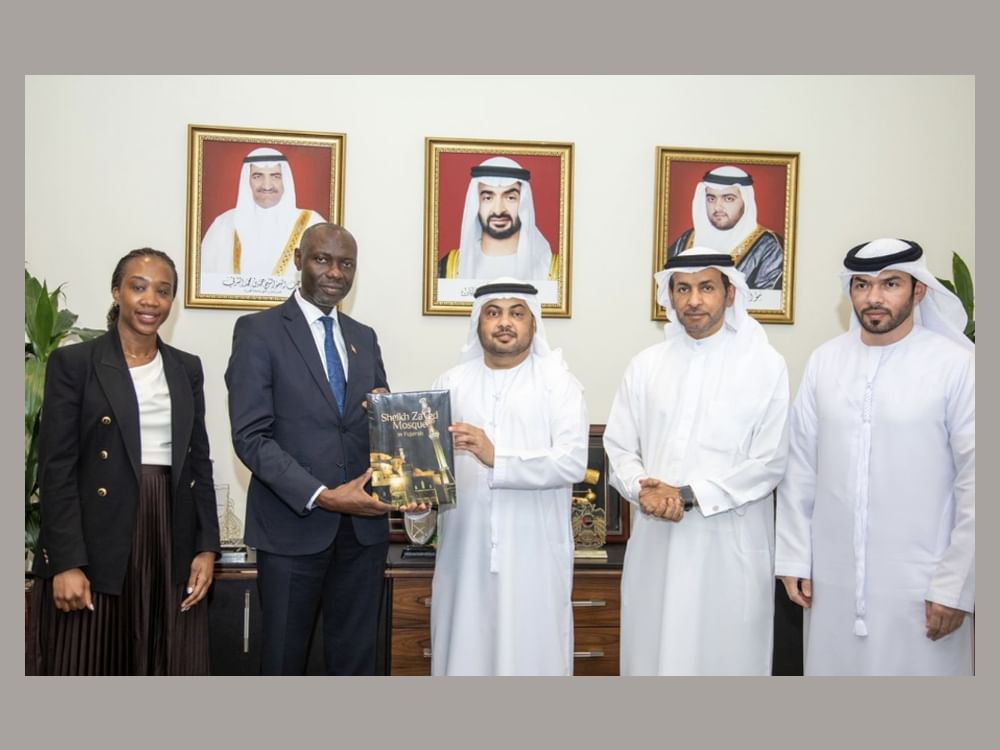 غرفة الفجيرة تبحث سبل تعزيز العلاقات التجارية مع القطاع الخاص في أوغندا
