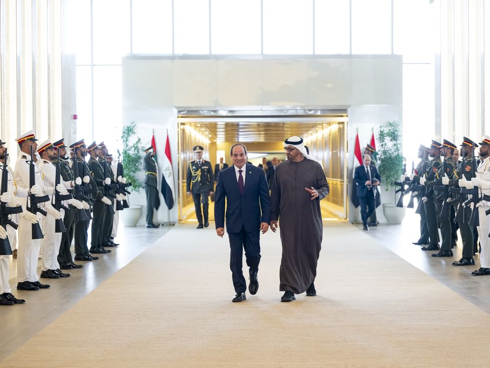 UAE President welcomes Egyptian President at start of working visit
