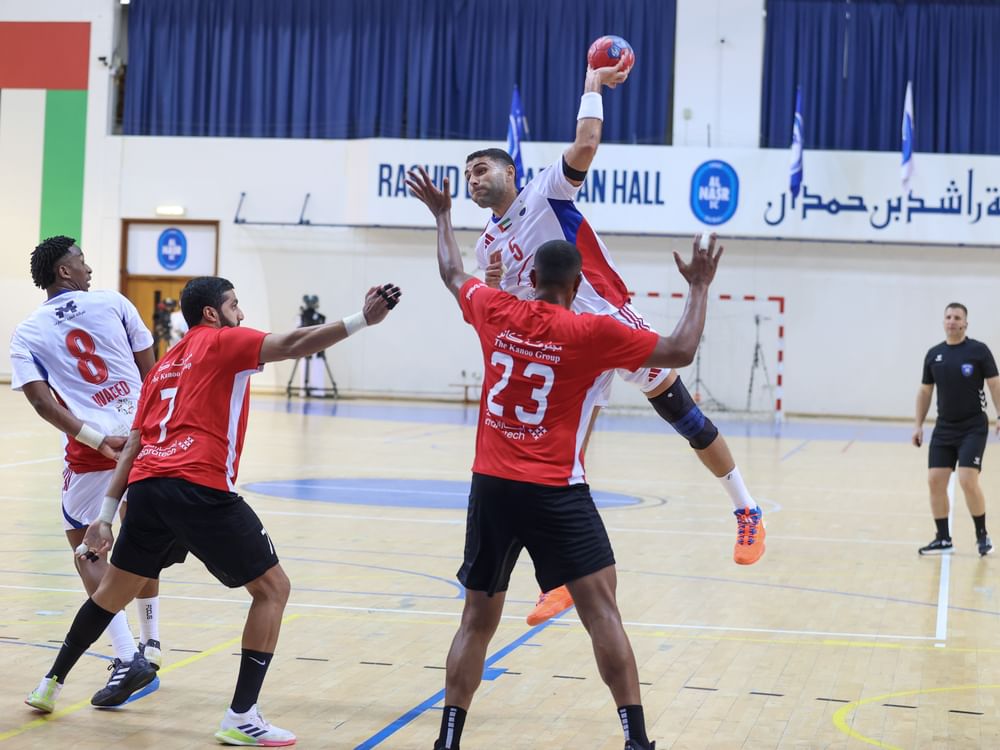 الشارقة يفوز على شباب الأهلي ويتوج بطلا لكأس السوبر لكرة اليد