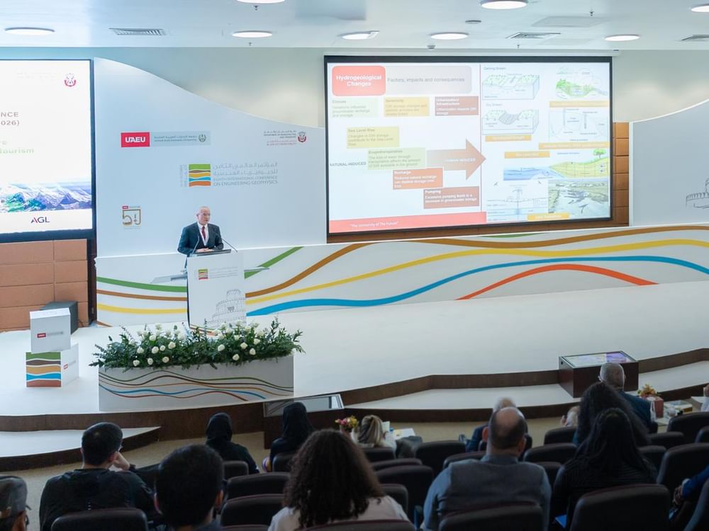 اختتام أعمال المؤتمر العالمي الثامن للجيوفيزياء الهندسية في جامعة الإمارات