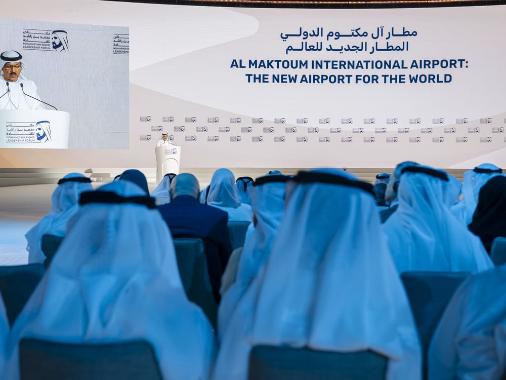 خليفة الزفين: مطار آل مكتوم الدولي يستهدف استيعاب 260 مليون مسافر و12 مليون طن من الشحن سنوياً