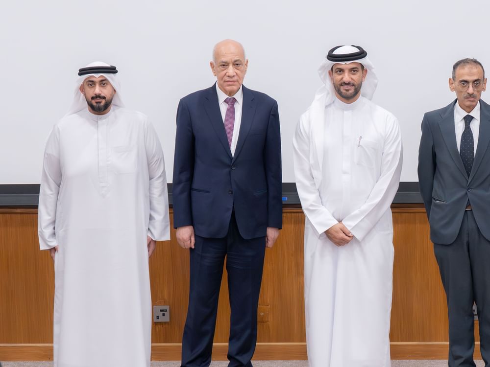 سلطان بن أحمد القاسمي يكرم الفائزين بالدورة الـ22 لجائزة الشارقة لـ"أفضل أطروحة دكتوراه"