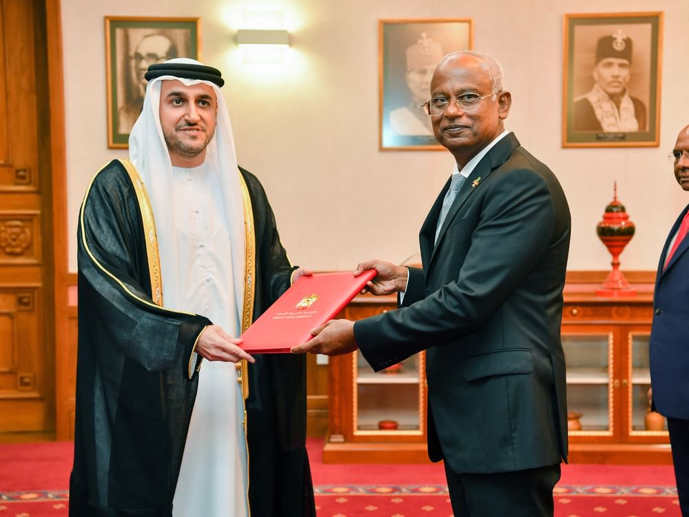 UAE Ambassador presents credentials to President of Maldives | Emirates ...