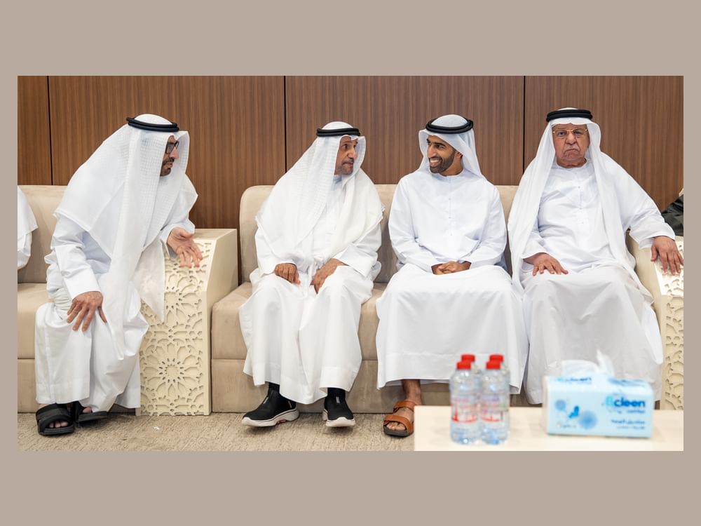 خالد بن سعود يعزي في وفاة زوجة سلطان أحمد الزعابي