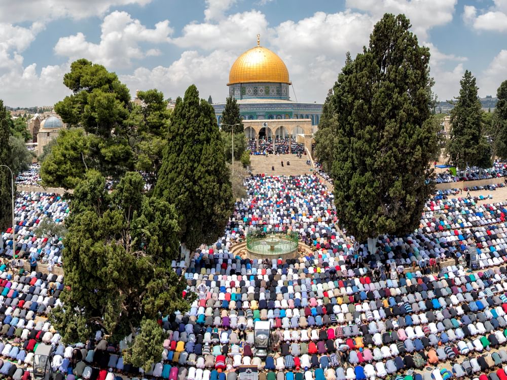 120,000 worshippers perform Eid prayers at Al-Aqsa mosque