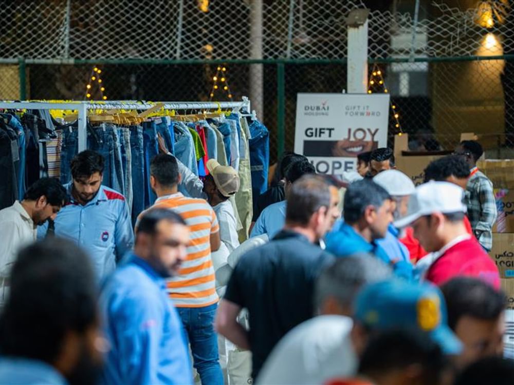 Dubai Holding’s 'Gift It Forward' distributes over 500,000 items in Ramadan