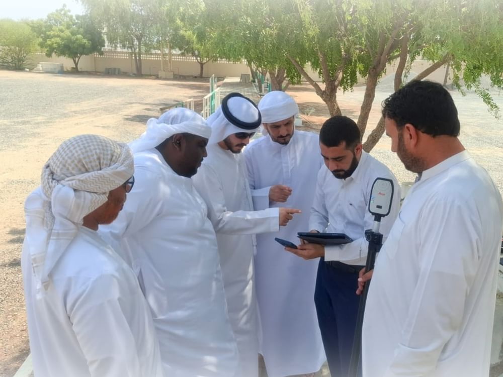مركز الفجيرة لنظم المعلومات الجغرافية يعزّز مهارات استخدام تقنيات المساحة الحديثة