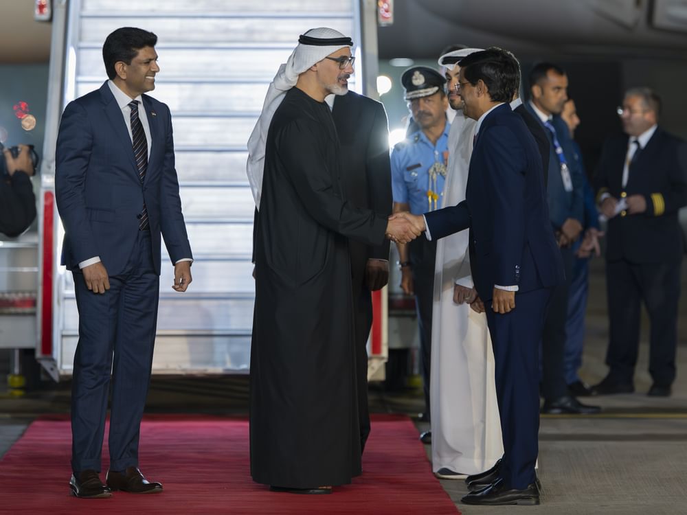 نيابة عن رئيس الدولة.. ولي عهد أبوظبي يصل إلى العاصمة الهندية نيودلهي للمشاركة في أعمال "قمة تأثير الذكاء الاصطناعي"  