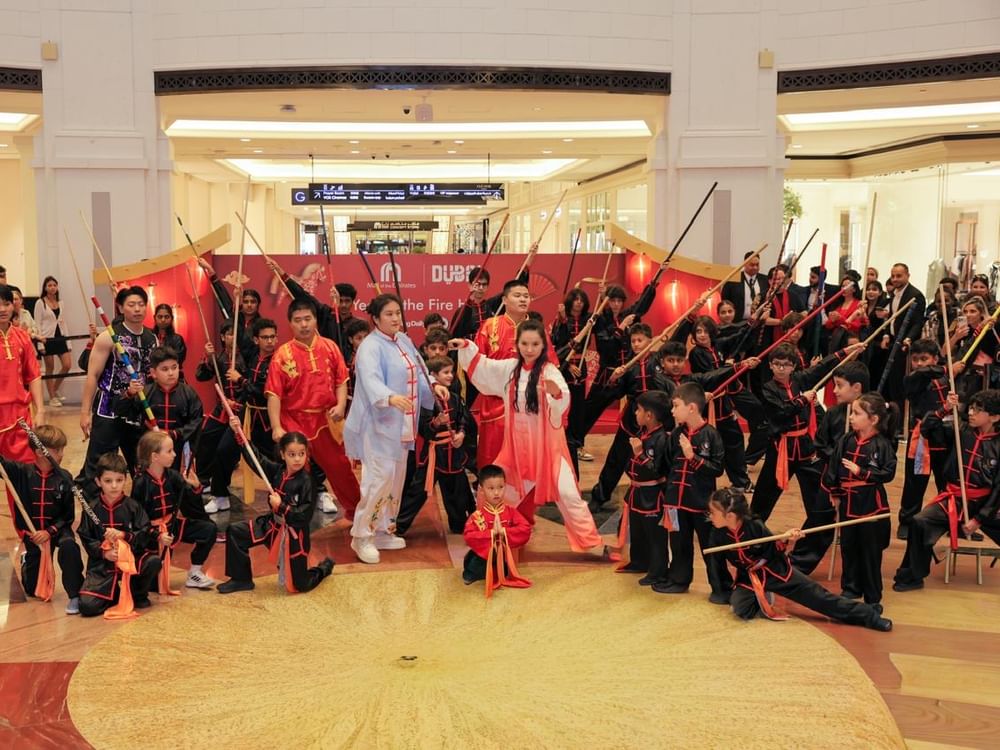  دبي تحتفي بعروض شاولين في مول الإمارات