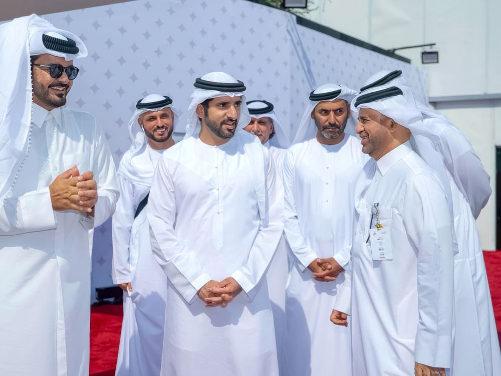 حمدان بن محمد يزور معرض كتارا الدولي للصيد والصقور في الدوحة