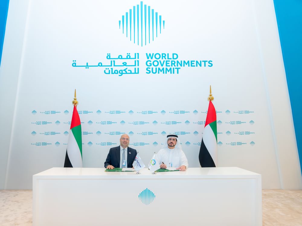 ضمن "قمة الحكومات"/ شراكة إستراتيجية بين المنظمة العالمية للاقتصاد الأخضر وغرفة التجارة الأمريكية بدبي 