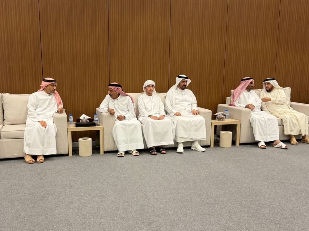 الشيوخ يقدمون العزاء في وفاة شمسة بنت سعيد الكتبي