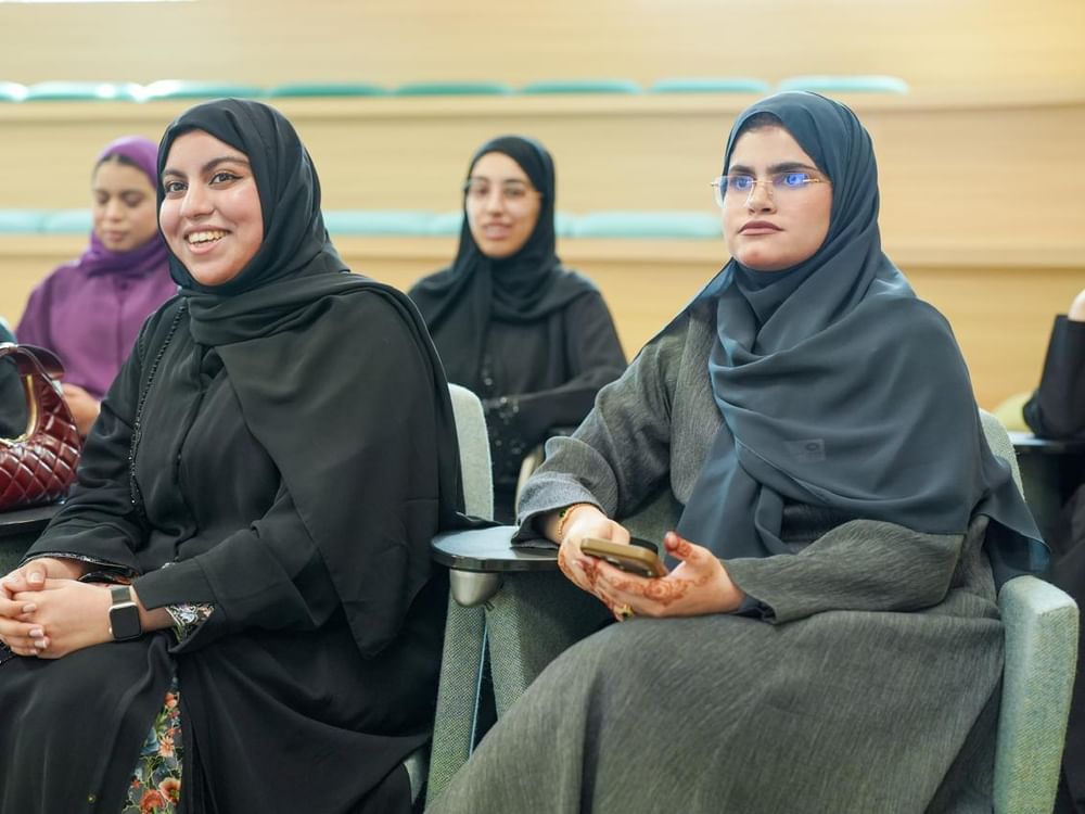 Tatweer organises youth debates at Sharjah Parliamentary Summit