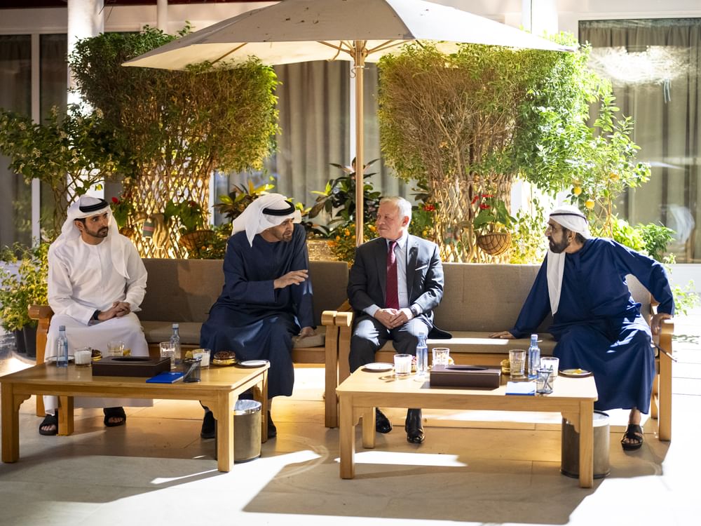 El presidente de Emiratos Árabes Unidos y el rey de Jordania abordan la evolución regional y sus implicaciones para la seguridad y la estabilidad