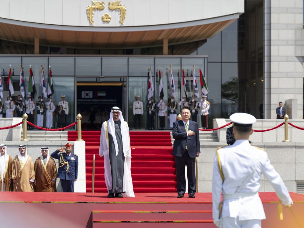 Le président coréen organise une réception officielle pour le président des Émirats arabes unis