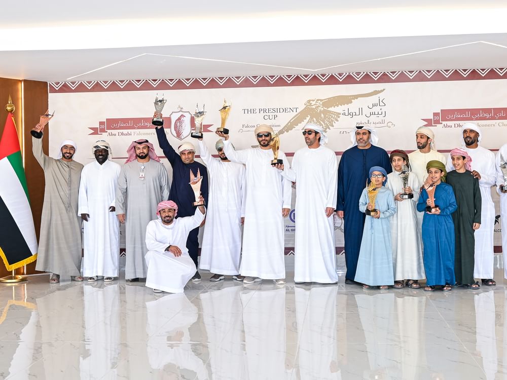 فوز "كحال" و"قمرا"، و"ياس" و"الياه" في  كأس رئيس الدولة للصيد بالصقور