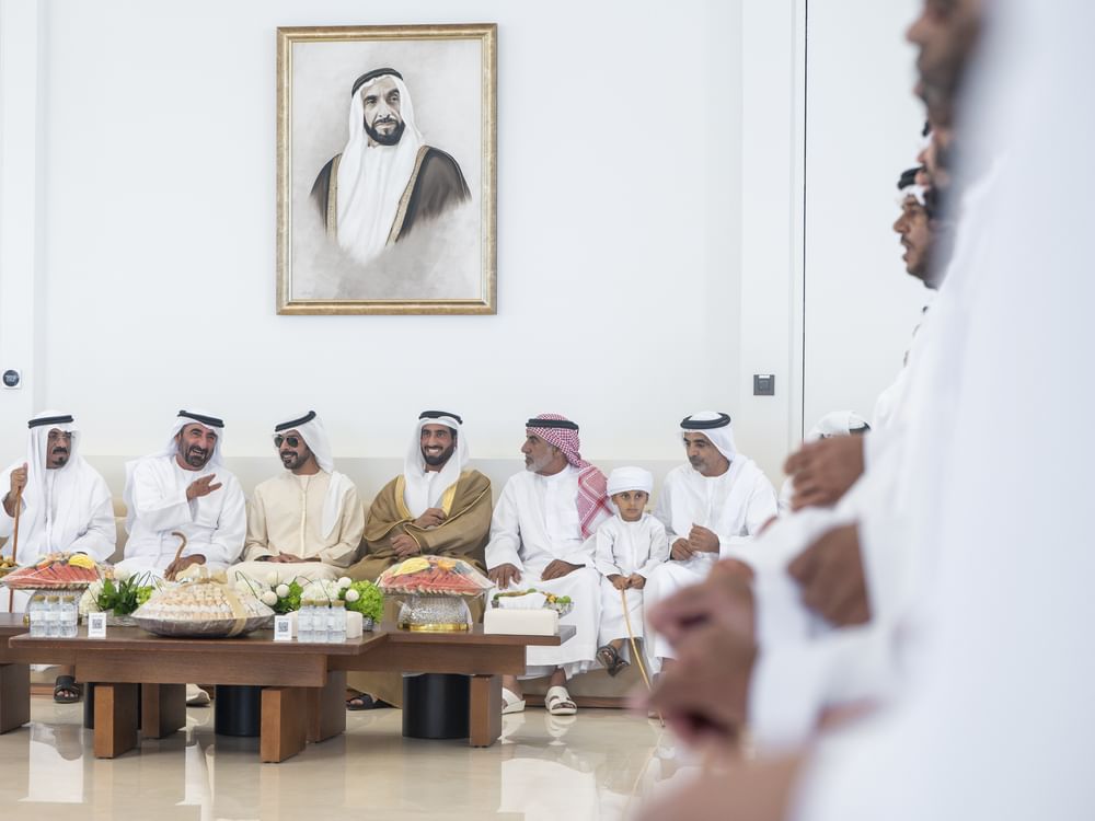 خليفة بن طحنون بن محمد يحضر حفل استقبال بمناسبة زفاف محمد سيف الكلباني