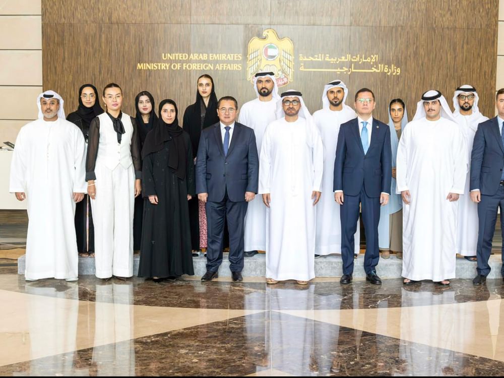 الإمارات وكازاخستان تبحثان تعزيز التعاون القنصلي المشترك