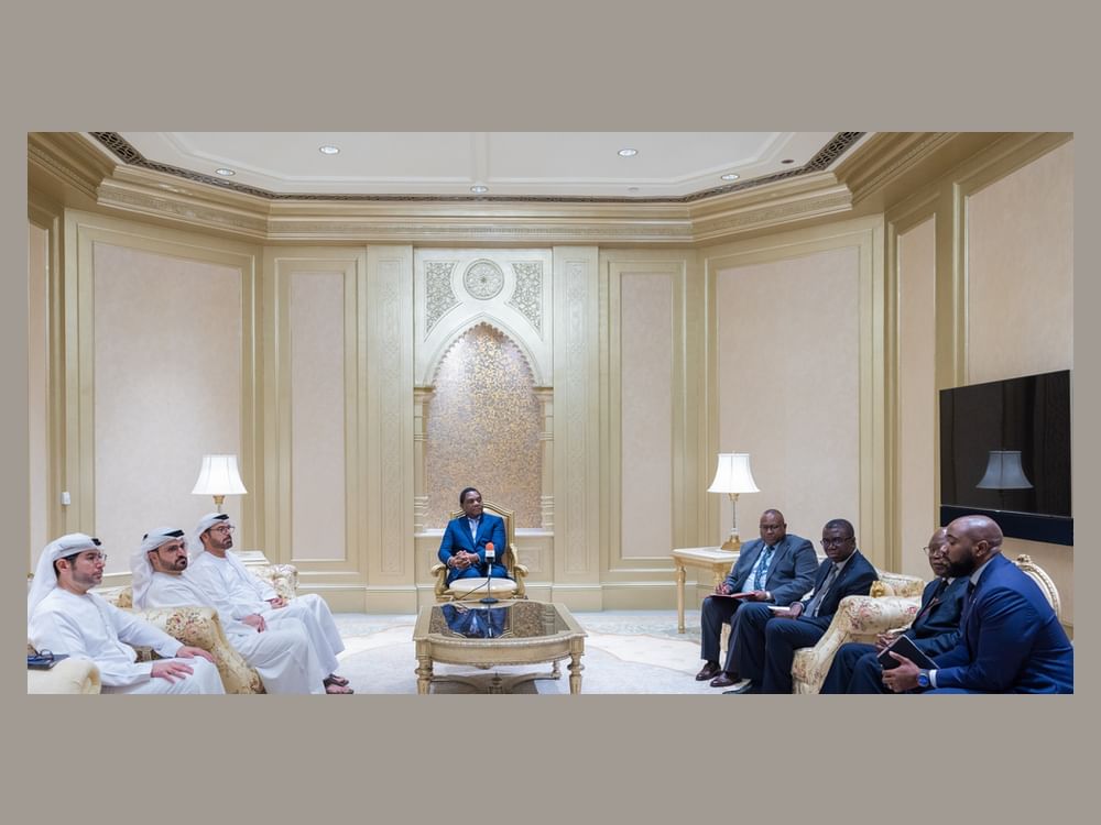 رئيس زامبيا يبحث مع حكومة الإمارات توسيع شراكات تطوير العمل الحكومي