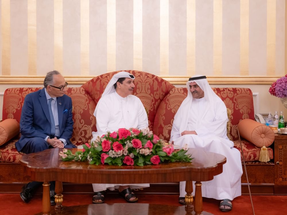 حمد الشرقي يستقبل جموع المهنئين بشهر رمضان بحضور ولي عهد الفجيرة
