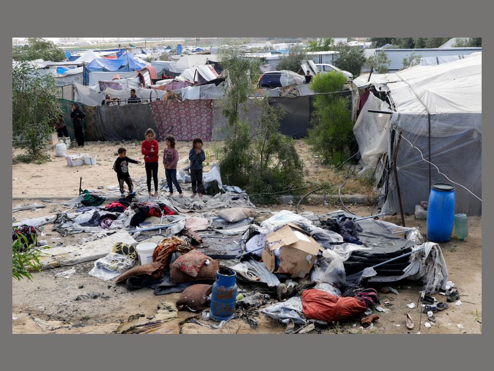 عشرات الشهداء والجرحى في غزة فجر اليوم