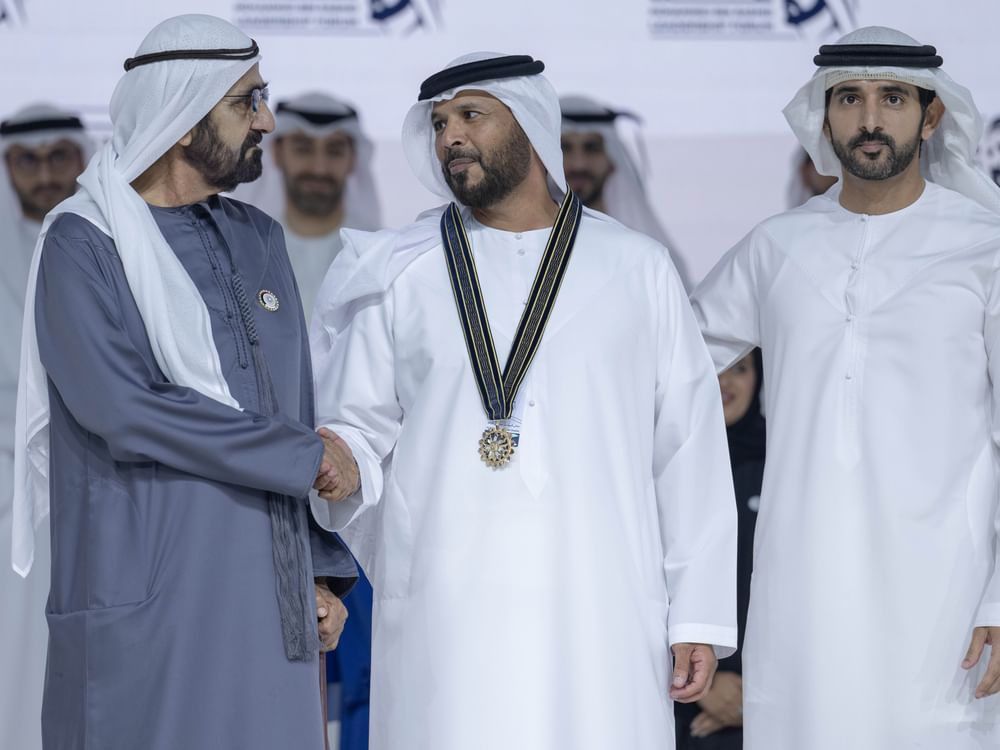In presence of Mohammed bin Rashid, Hamdan bin Mohammed awards Marwan bin Ghalita the Mohammed bin Rashid Leadership Medal