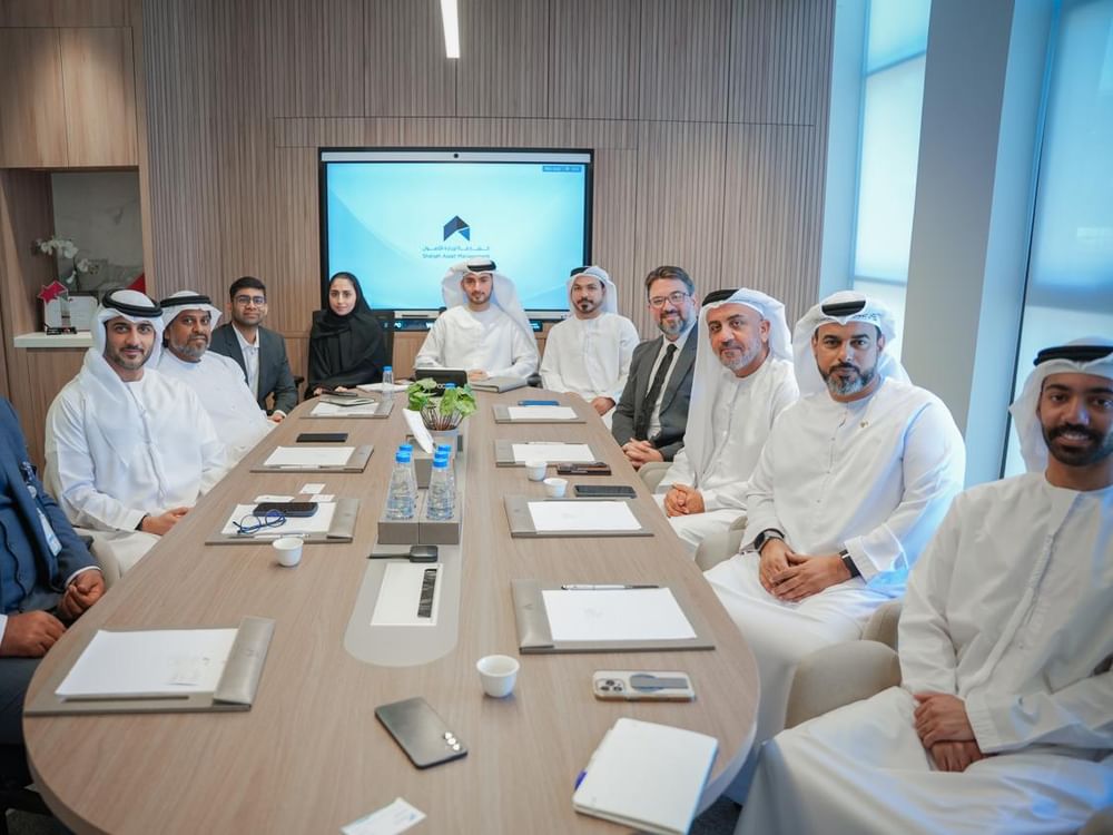 Sharjah Asset Management discusses cooperation opportunities with Emirates Scholar Research Centre