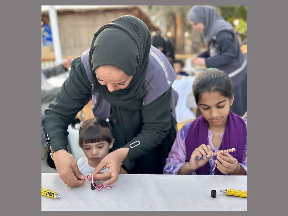 مركز الشارقة للعمل التطوعي يشارك في الأيام التراثية 2026