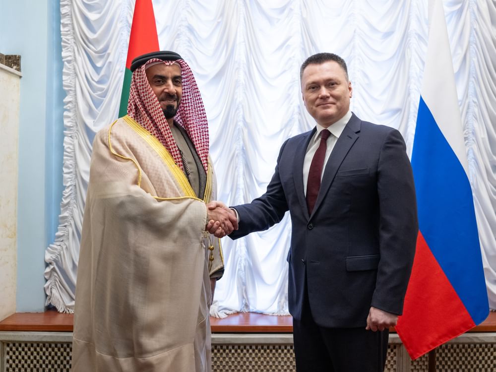 Saif bin Zayed se reúne en Moscú con el fiscal general de Rusia