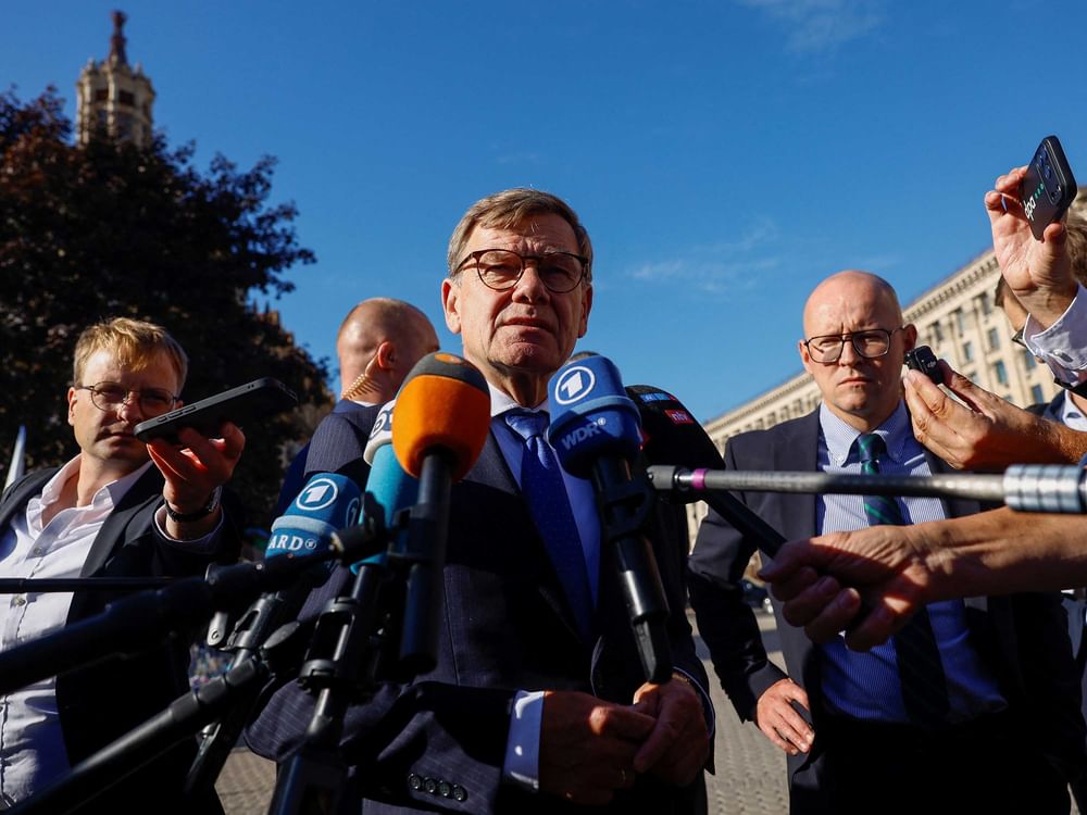 Russia-Ukraine tensions escalate as German Foreign Minister visits Kyiv