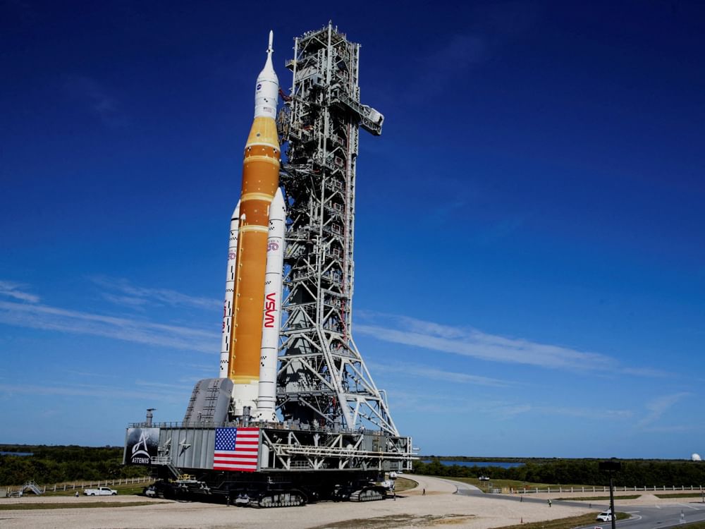 NASA's new moon rocket heads to pad ahead of astronaut launch
