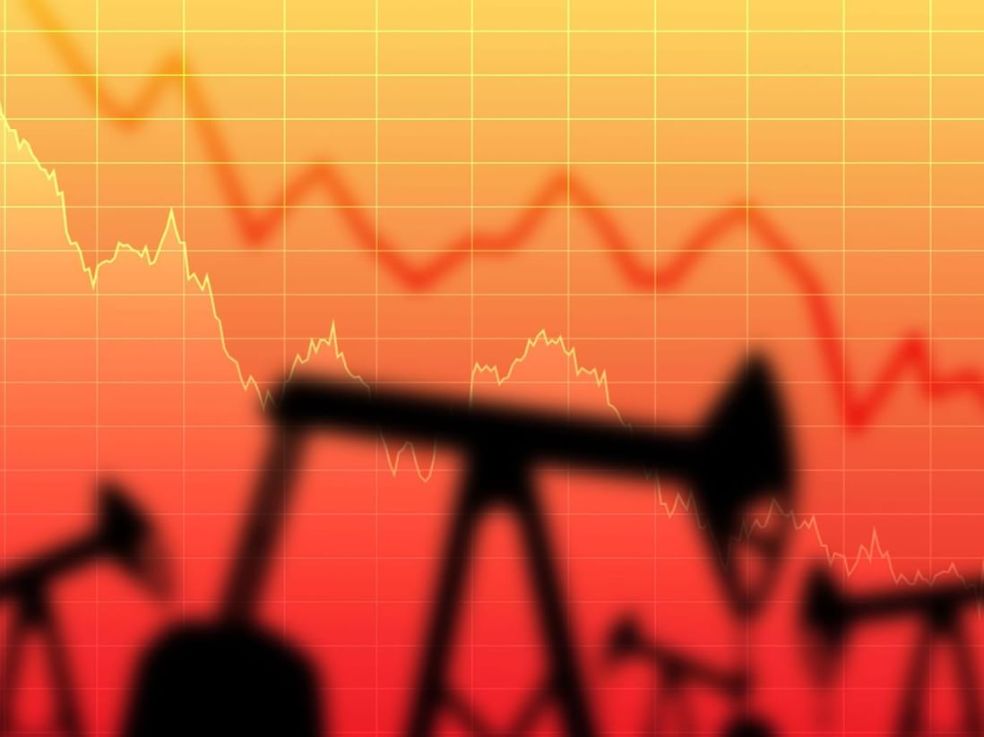 النفط يهبط 2% و"برنت" يسجل 86.80 دولار للبرميل