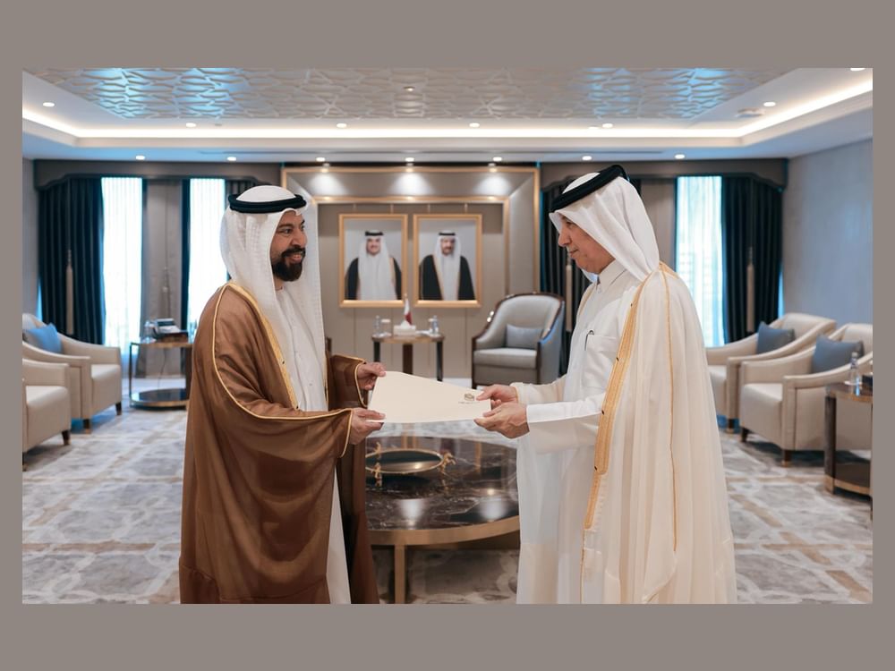 UAE Ambassador presents copy of credentials to Minister of State for Foreign Affairs of Qatar