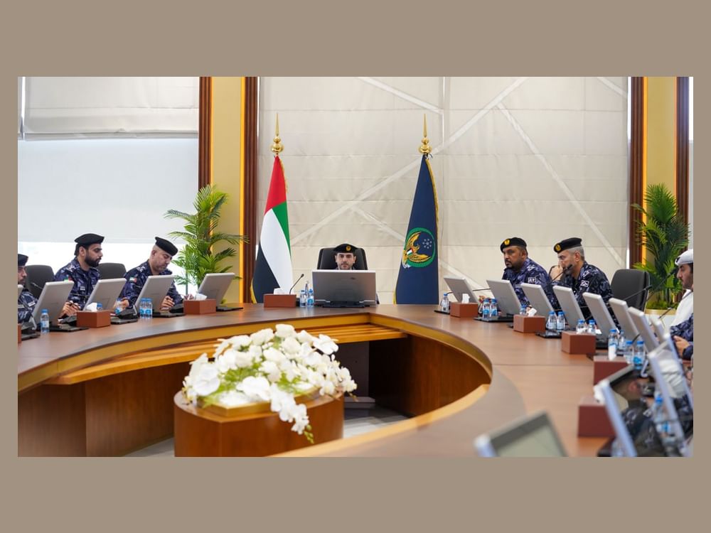 اللجنة العليا الدائمة بشرطة عجمان تبحث الحالة المرورية وأداء الربع الثالث لعام 2026