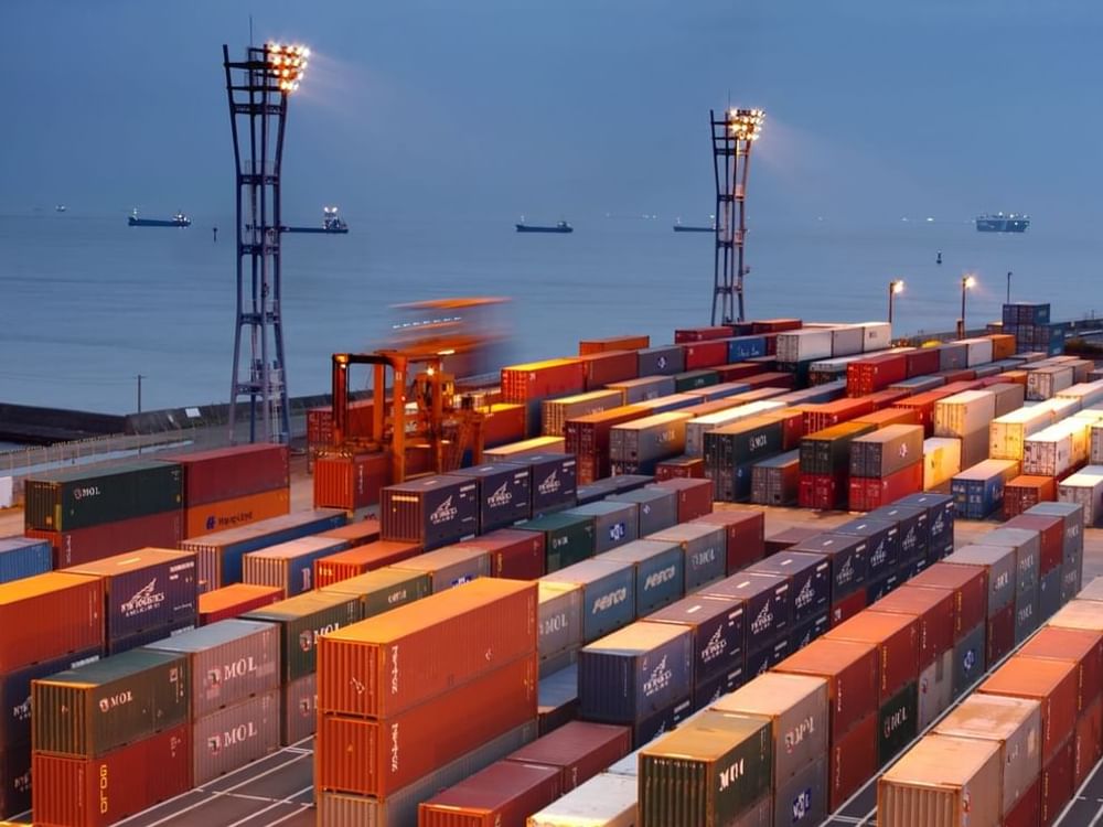 ارتفاع صادرات وواردات اليابان لأعلى مستوى خلال يوليو