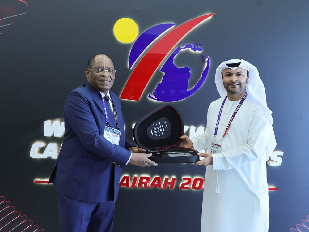 وزير التعليم والرياضة في غينيا الاستوائية يشيد بتنظيم الفجيرة لبطولة التايكواندو للناشئين