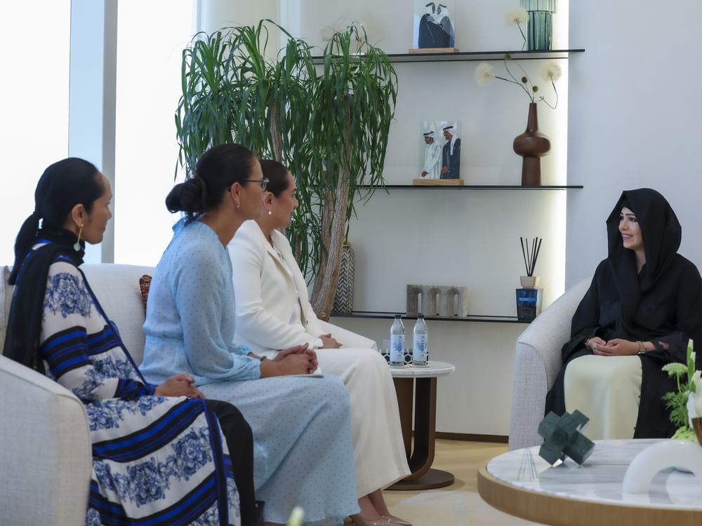 Latifa bint Mohammed meets with Māori Queen