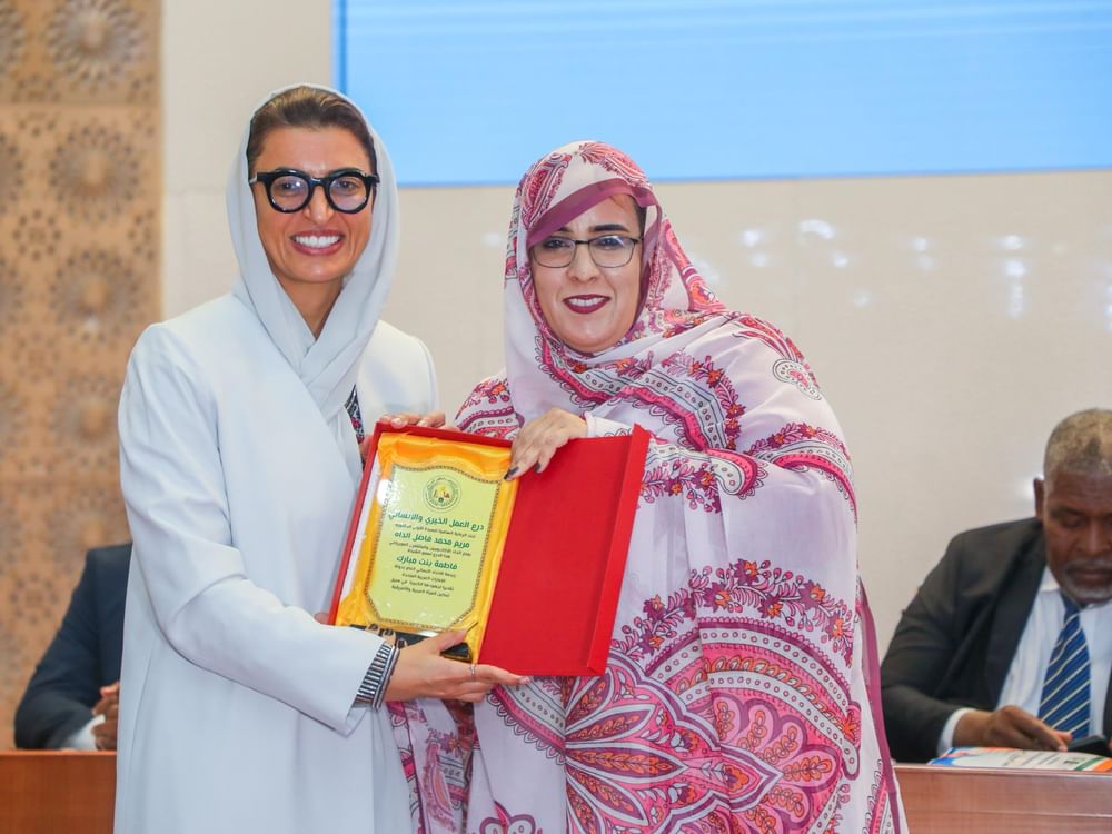 نيابة عن الشيخة فاطمة .. نورة الكعبي تشارك في ملتقى تمكين المرأة في الفضاء الرقمي المنعقد بنواكشوط