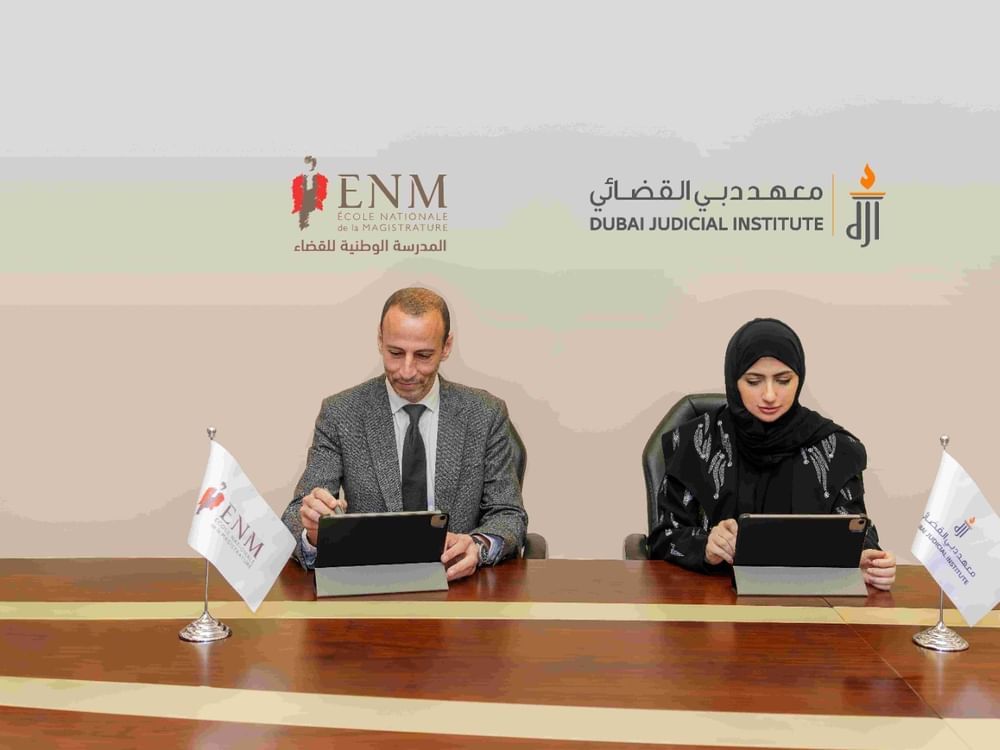 "دبي القضائي" والمدرسة الوطنية الفرنسية للقضاء يتعاونان في مجال التدريب