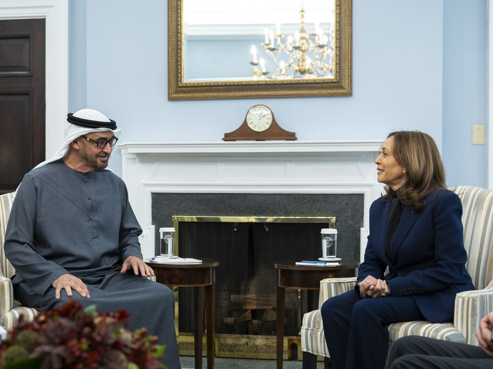 رئيس الدولة ونائبة الرئيس الأميركي يبحثان تعزيز العلاقات الإستراتيجية بين البلدين