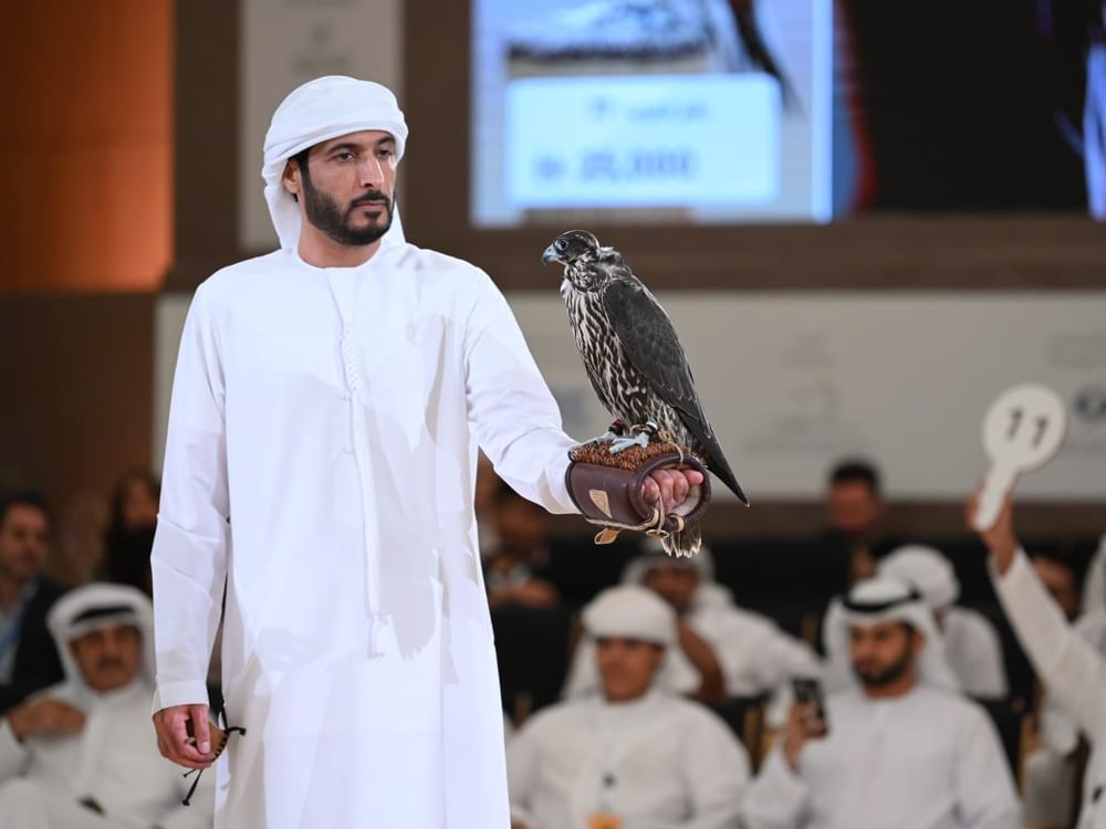 مبيعات "مزاد الصقور" في معرض الصيد والفروسية تتجاوز 1.6 مليون درهم