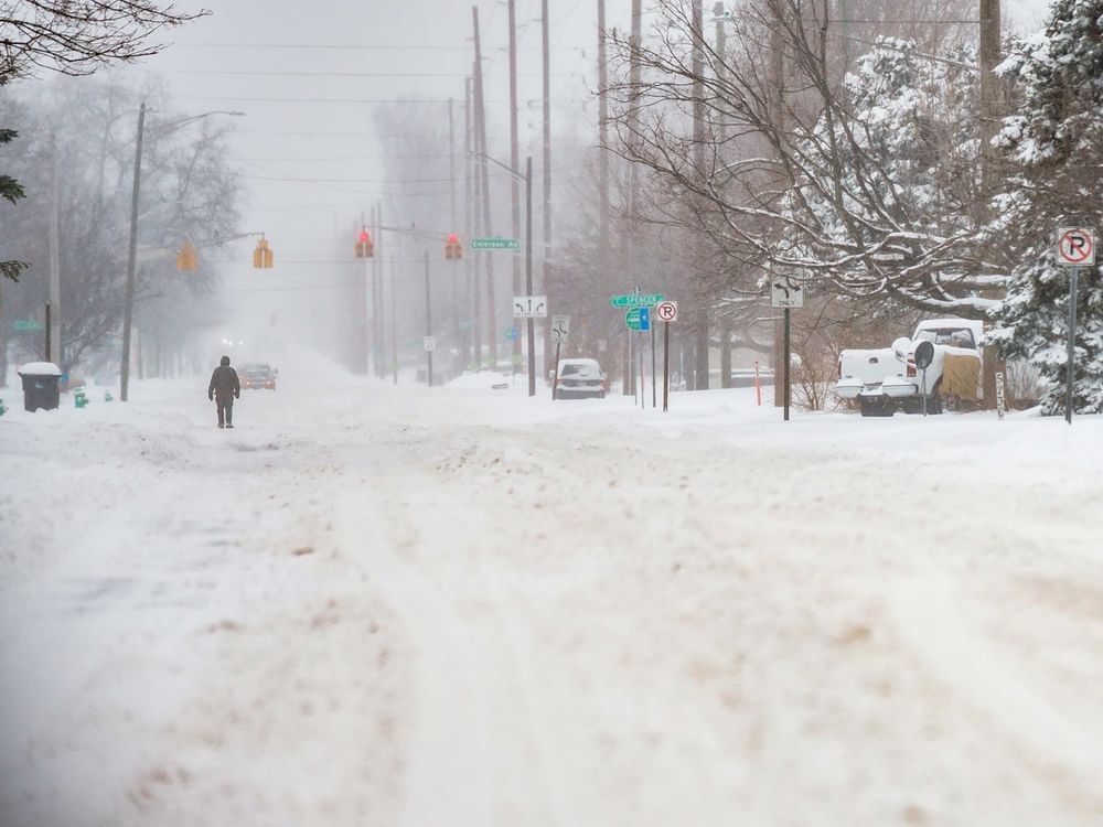 Historic winter storm hits large parts of United States
